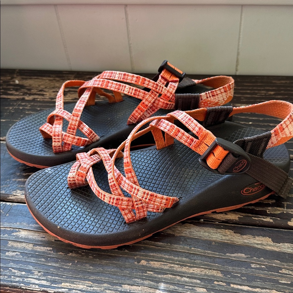 Chaco ZX/2 Yampa sandals orange plaid size 7